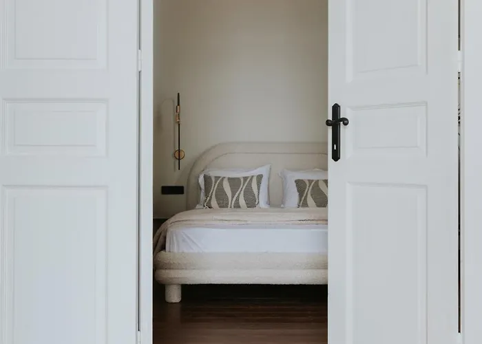 Pensionat The Hub Syros 3*