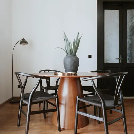 ゲストハウス The Hub Syros 3*