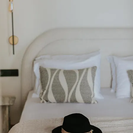 Gasthuis The Hub Syros 3*