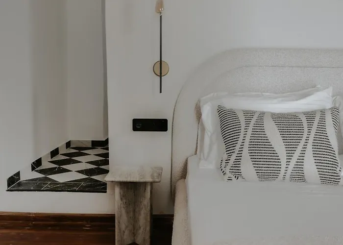 Pensjonat The Hub Syros